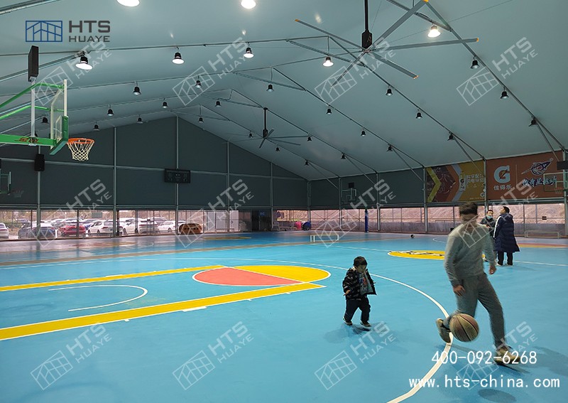 裝配式篷房籃球館實(shí)現(xiàn) “一館多用”，極大地提升了場地使用效率