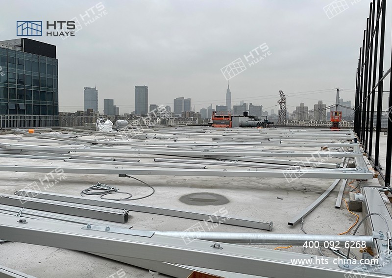 樓頂篷房搭建全攻略：四大核心注意事項(xiàng)，助你避開施工雷區(qū)